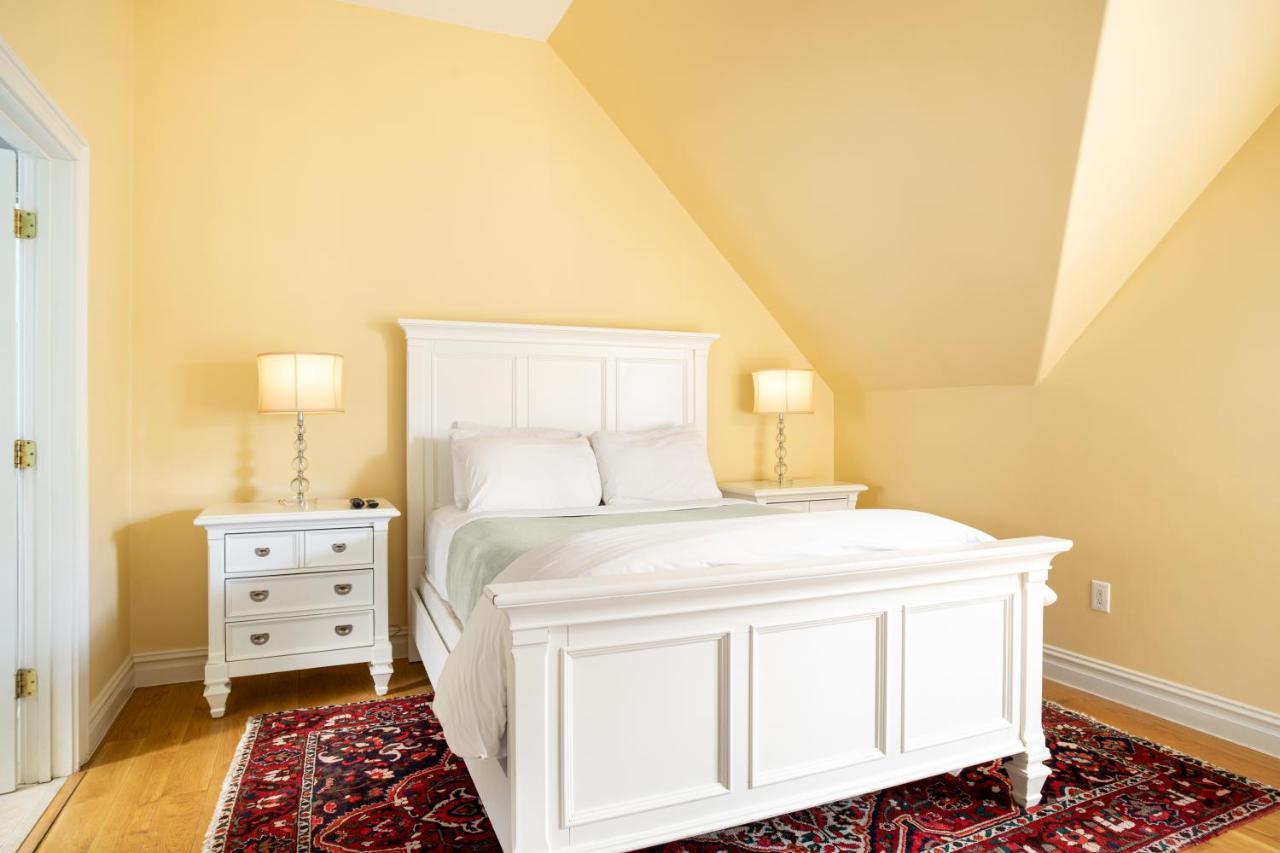 Pelham Court Hotel Newport Bagian luar foto