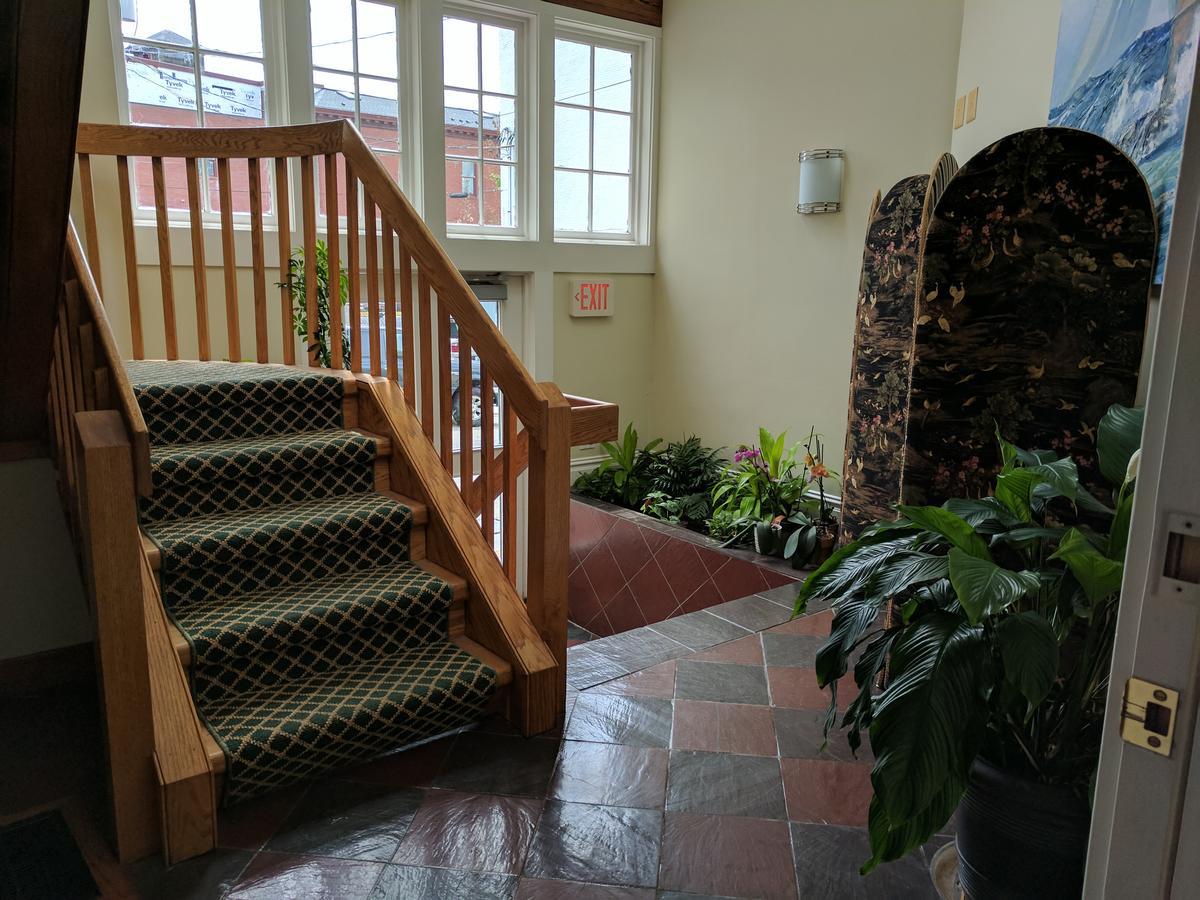 Pelham Court Hotel Newport Bagian luar foto