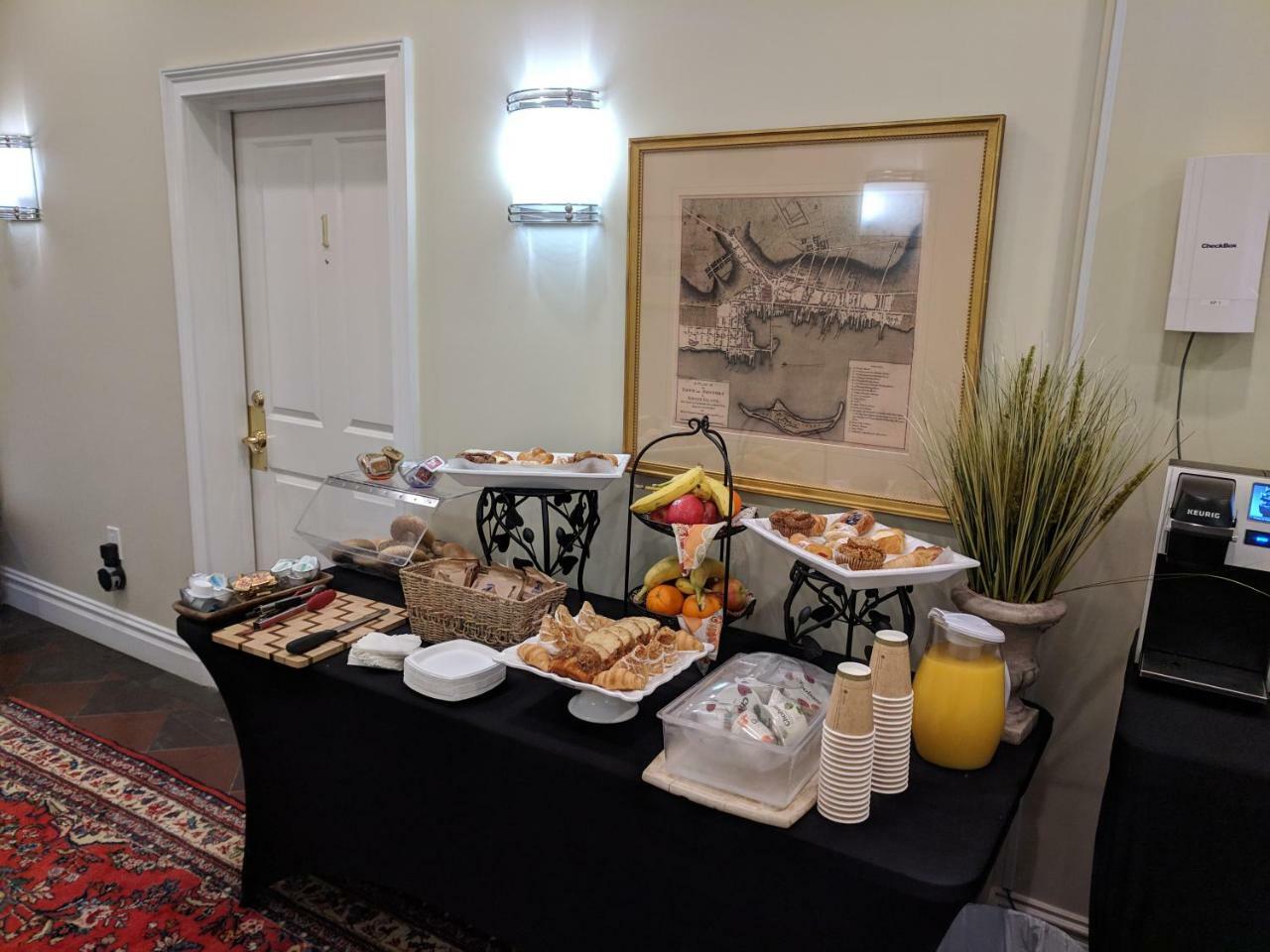 Pelham Court Hotel Newport Bagian luar foto